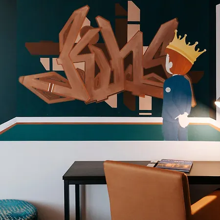 Teleport - Free Parking Hotel 3*