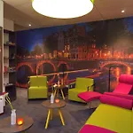 Hotel Teleport - Free Parking