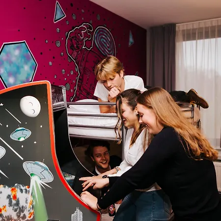 阿姆斯特丹瞬移酒店