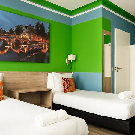 Teleport - Free Parking Hotel 3*