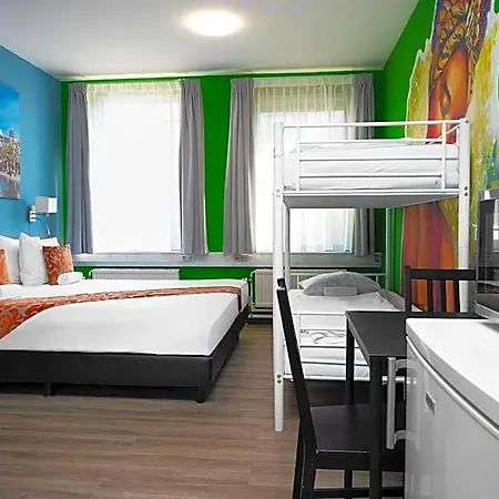 Teleport - Free Parking 3* Amsterdam