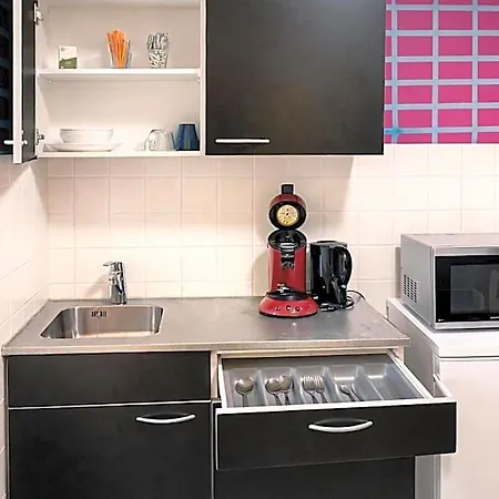 Teleport - Free Parking Hotel Amsterdam