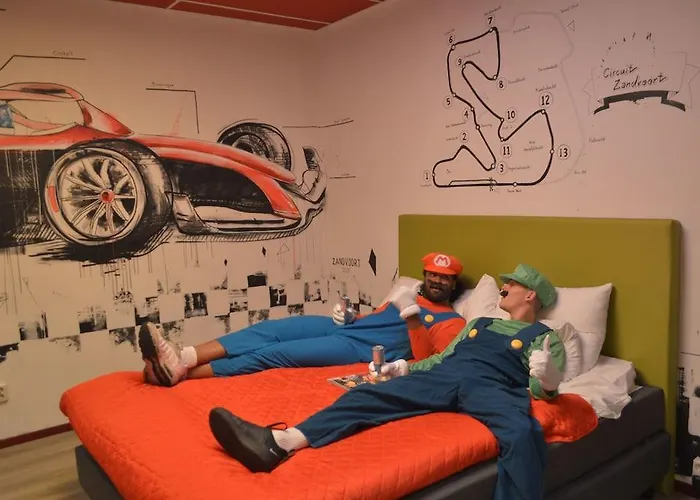 Teleport - Free Parking Отель