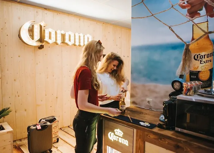 Teleport - Free Parking Отель Амстердам