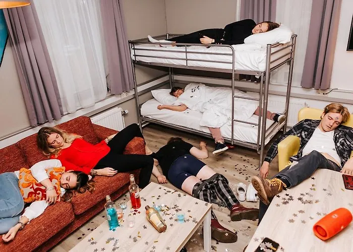 Отель Teleport - Free Parking