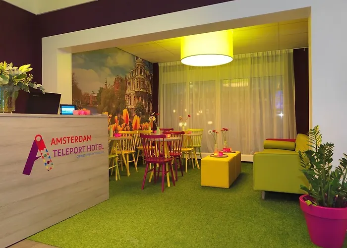 Teleport - Free Parking 3* Амстердам