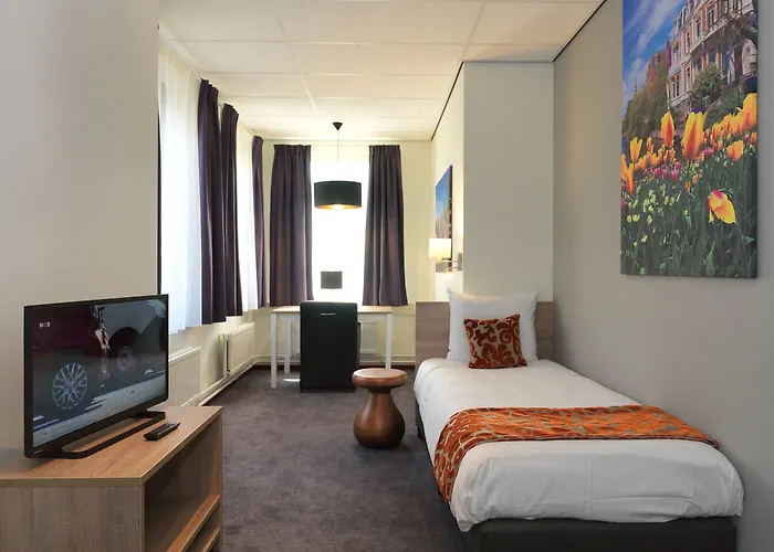 Teleport - Free Parking Отель Амстердам