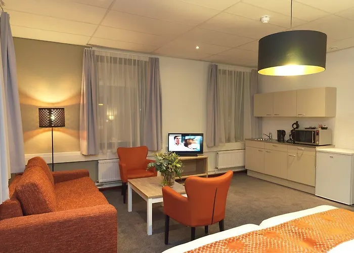 Отель Teleport - Free Parking