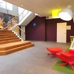 Teleport Hotel