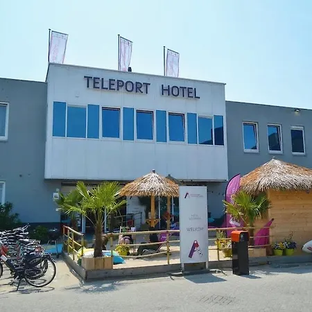 Teleport - Free Parking