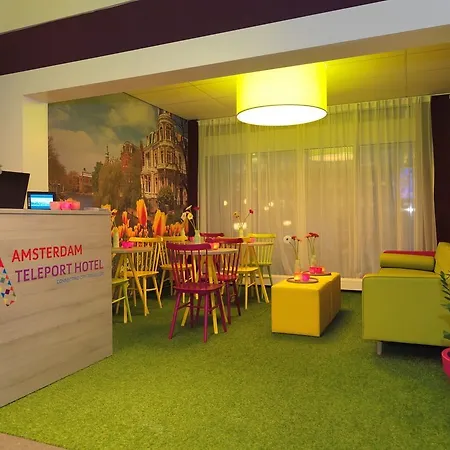 Teleport - Free Parking 3* Amszterdam